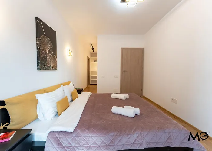 Mohost Alphaville - Elegant Escape *